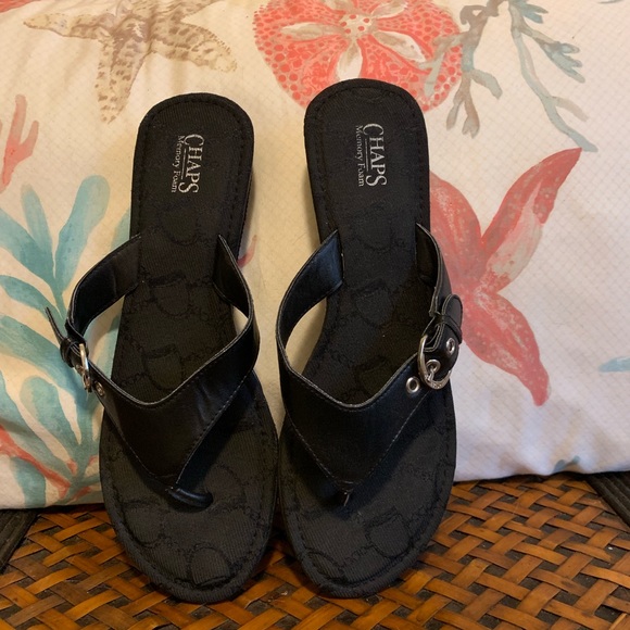 Chaps Black Wedge Sandel w/ Silver Buckle Sz L - Picture 2 of 5